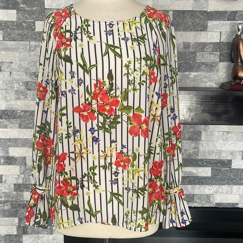 Rose + Olive : Long Sleeves Shell Blouse , Floral Multi-Colored, Size Medium